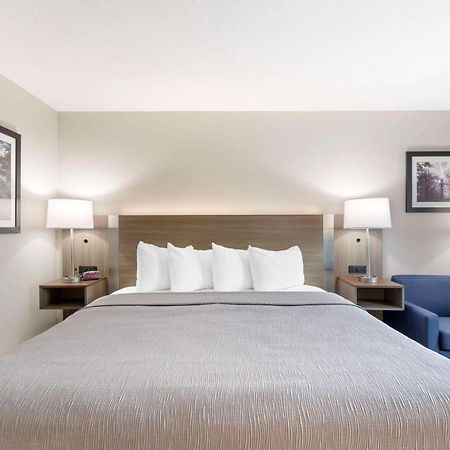 Quality Inn Newton At I-80 Extérieur photo
