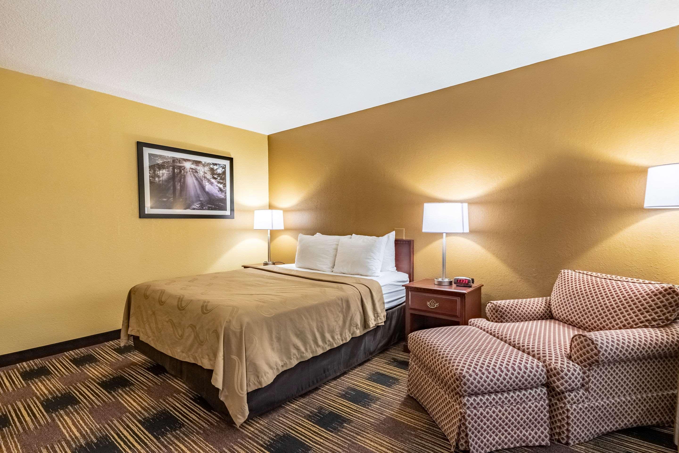 Quality Inn Newton At I-80 Extérieur photo