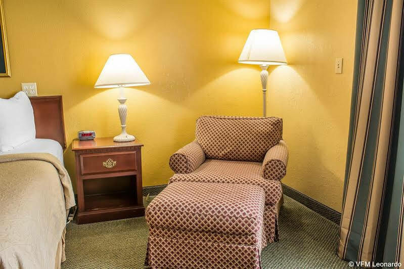 Quality Inn Newton At I-80 Extérieur photo