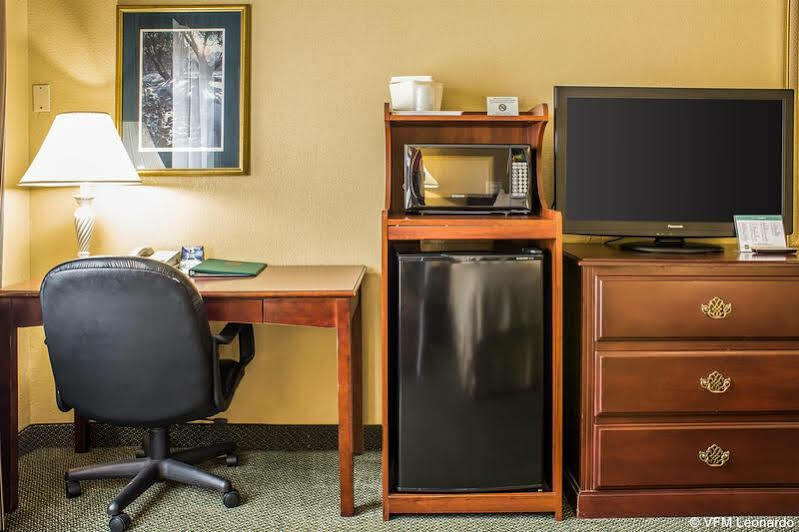 Quality Inn Newton At I-80 Extérieur photo