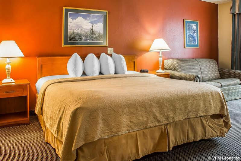 Quality Inn Newton At I-80 Extérieur photo