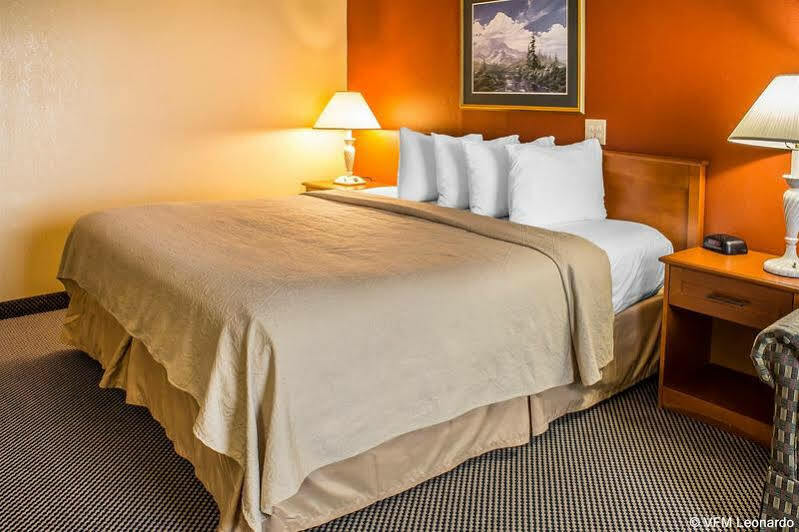 Quality Inn Newton At I-80 Extérieur photo